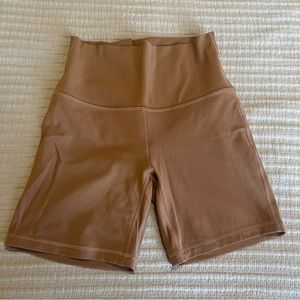 Lululemon Align 6in inseam Shorts